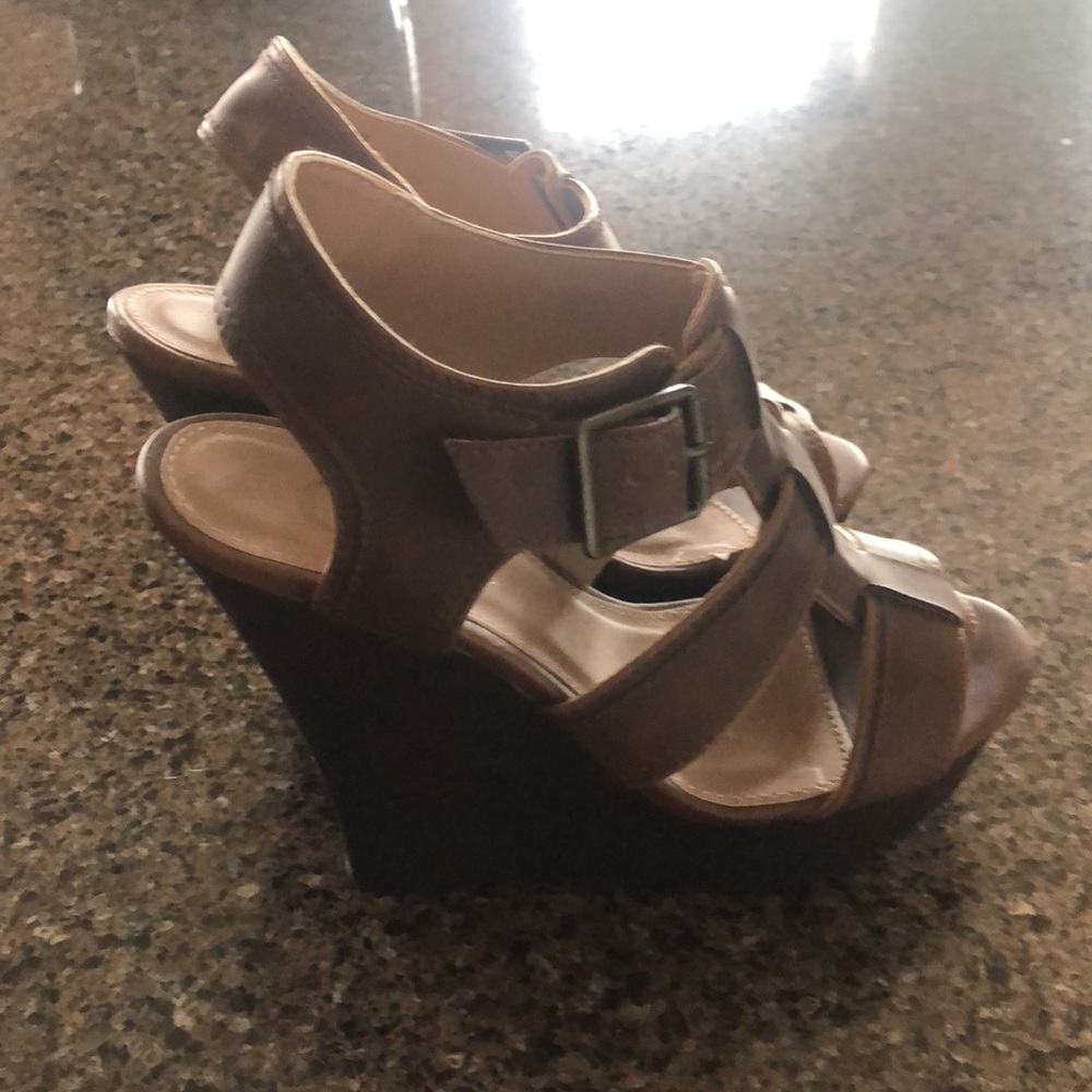 Wedge Sandals - Picture 2 of 4